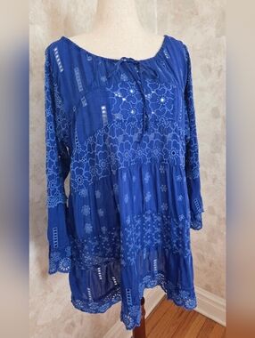 Johnny Was Blue Embroidered Tunic Top Boho Cupra Rayon XL